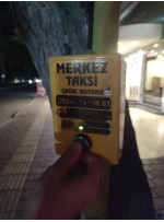 В Анталии практически через каждые 10 метров можно увидеть такие коробки на столбах. Жмёте смело и ждёте меньше минуты! Цены начинаются со 100 лир, кажется